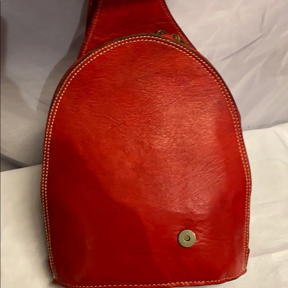 Moroccan Leather Crossbody Backpack - Picture 3 of 13